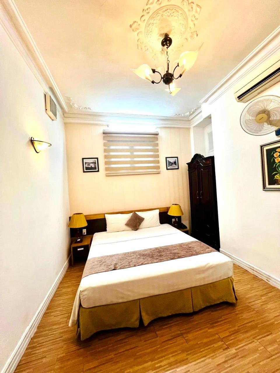 Hanoi Win Hotel & Travel Exterior photo