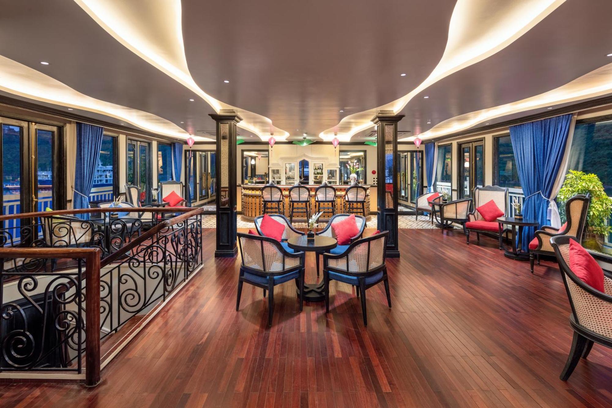 Hanoi Win Hotel & Travel Exterior photo